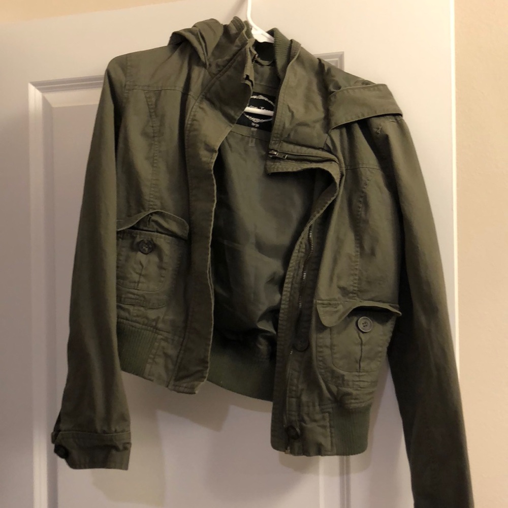 Cargo jacket w/ hood.